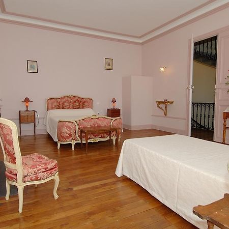 La Maison De Mariecamille Hotel Saint-Germain-Lembron Luaran gambar