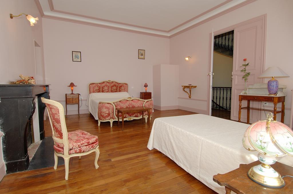 La Maison De Mariecamille Hotel Saint-Germain-Lembron Luaran gambar